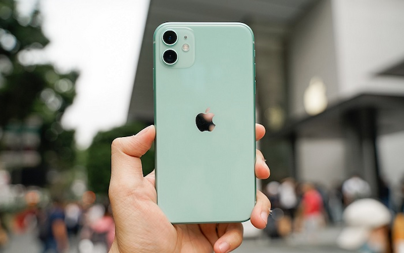 Giá iPhone 11 giảm mạnh trước ngày ra mắt iPhone 15