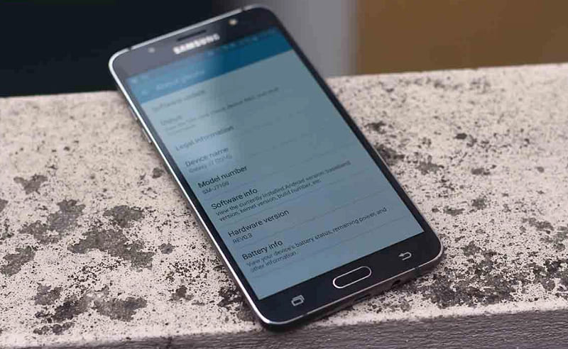 Đánh giá Samsung Galaxy J7