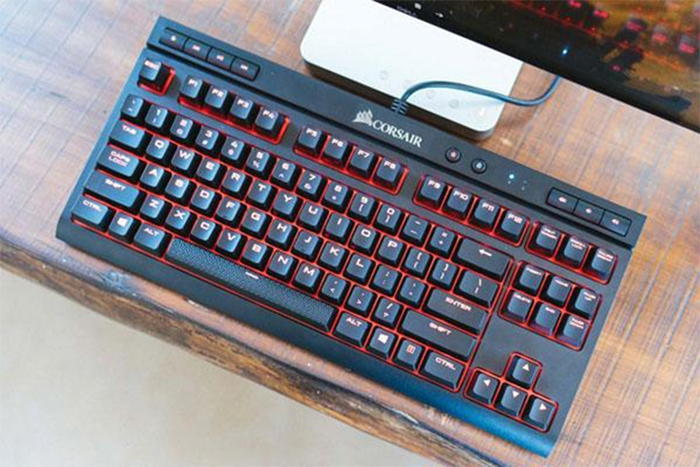Corsair K63 đứng đầu trong Top bàn phím chơi game dưới 2 triệu.