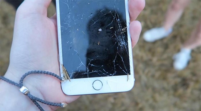 iPhone 7 bị rơi vỡ gây hỏng Sim