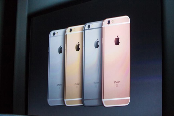 Iphone 6s ra mắt năm 2015. 