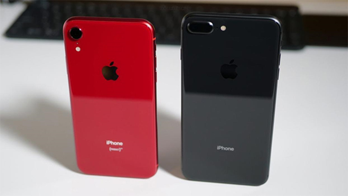 Điện thoại iPhone XR có thời lượng pin thực tế lâu hơn iPhone 8 Plus